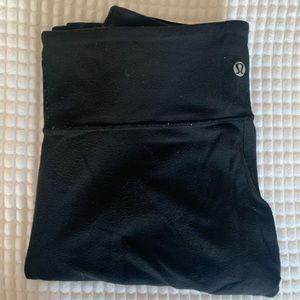 Lululemon leggings size 6